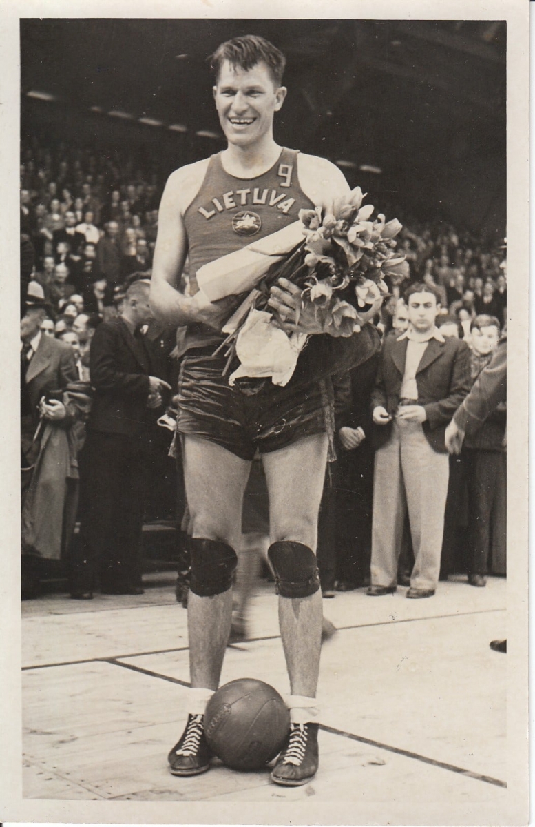 Krepšininkas Pranas Lubinas. 1939 m.